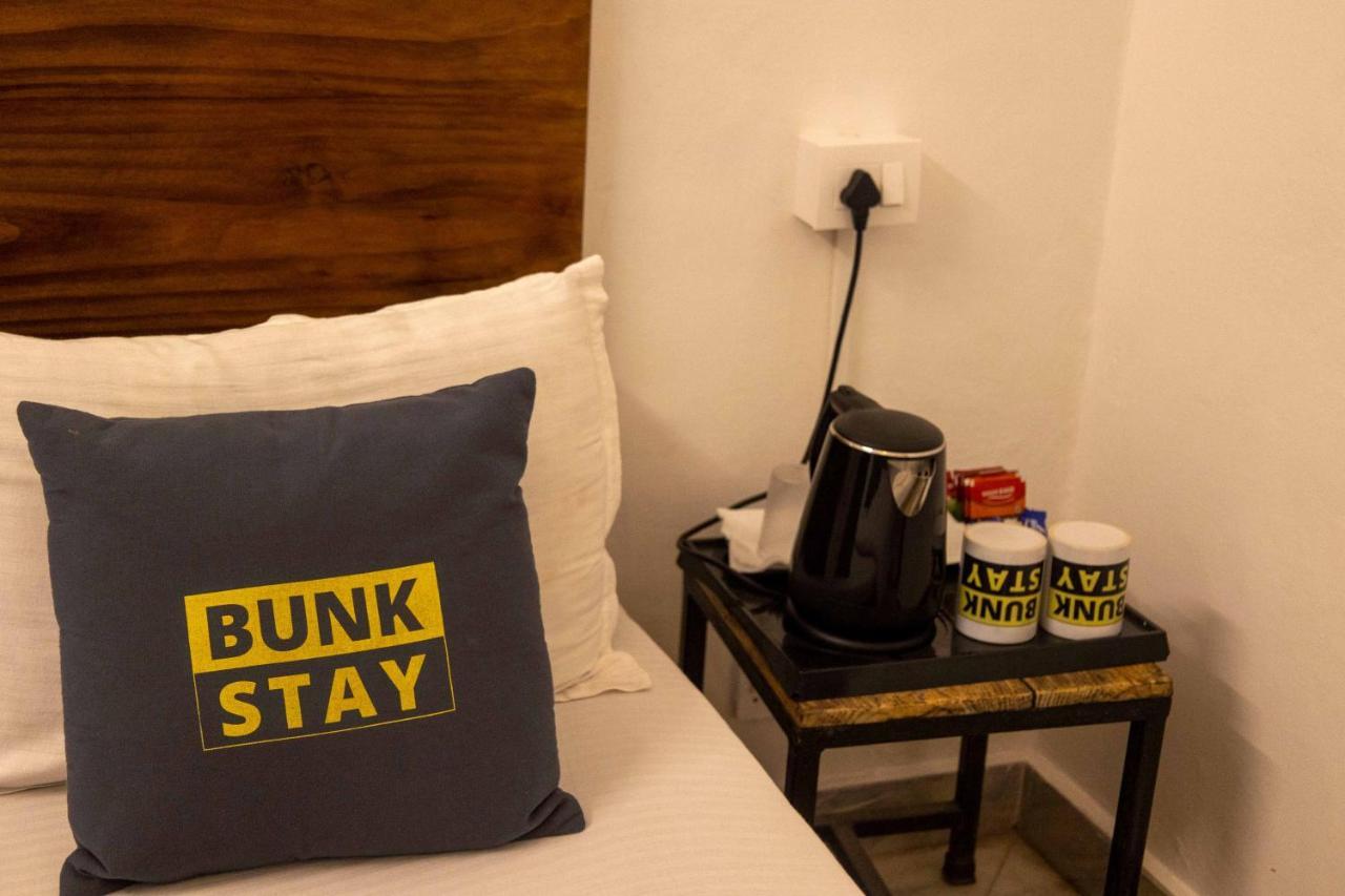 Bunkstay Coworking Hostel & Glamping Rishīkesh Exteriör bild