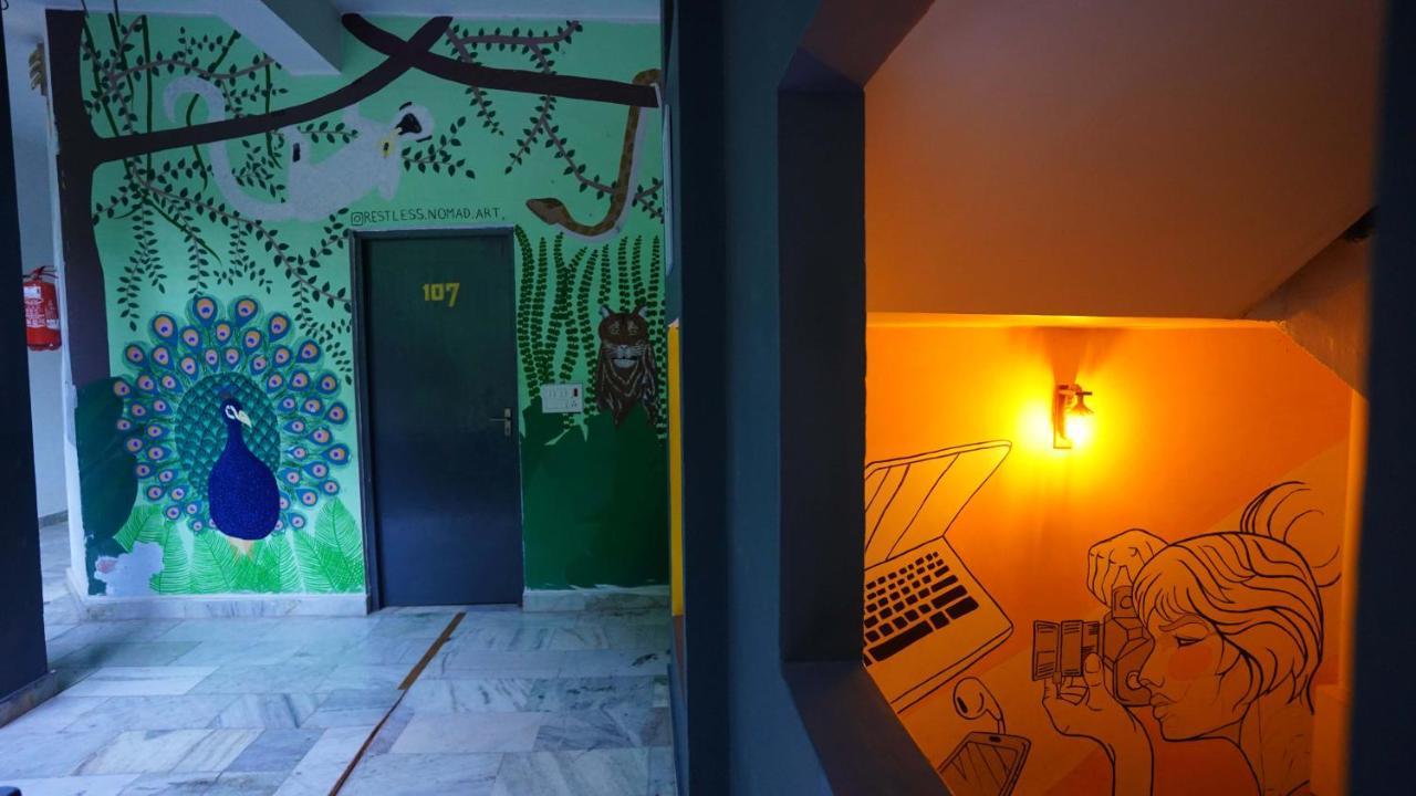 Bunkstay Coworking Hostel & Glamping Rishīkesh Exteriör bild